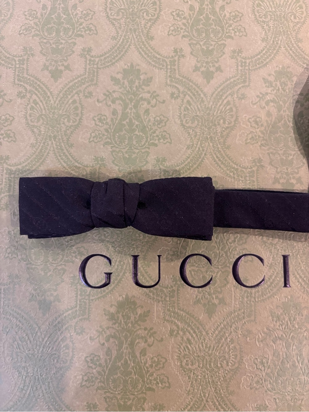 Gucci Men's Navy Blue Bow Tie
